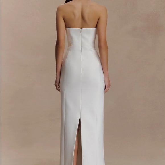 Meshki White Strapless Wedding Dress - Picture 4 of 6